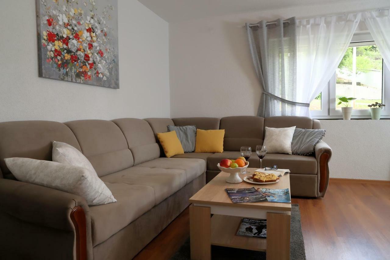 Apartman Sofia Otočac Exterior foto